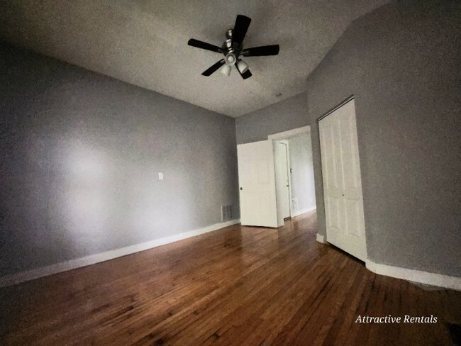 Foto del edificio - 7028 S Rhodes Ave