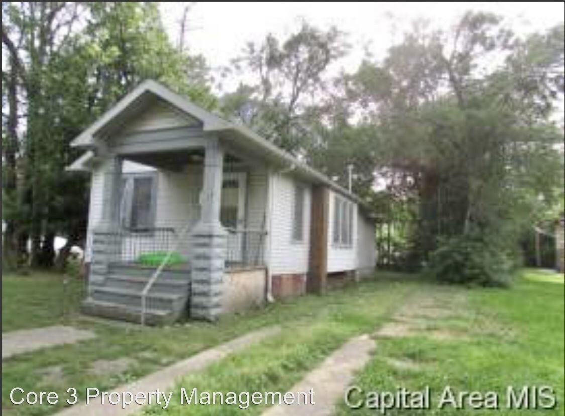 Building Photo - 2 br, 1 bath House - 1025 S. Spring Street
