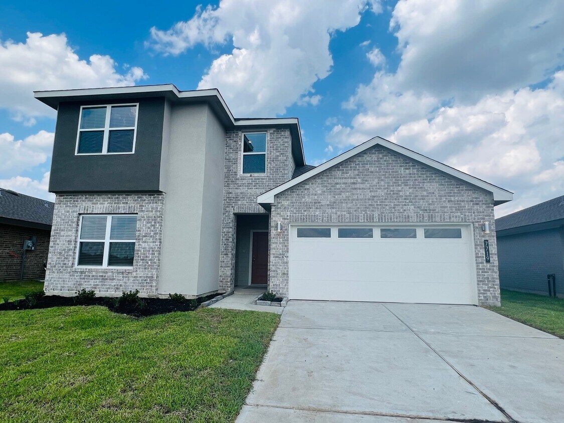 Foto principal - 7719 Brushwood Dr