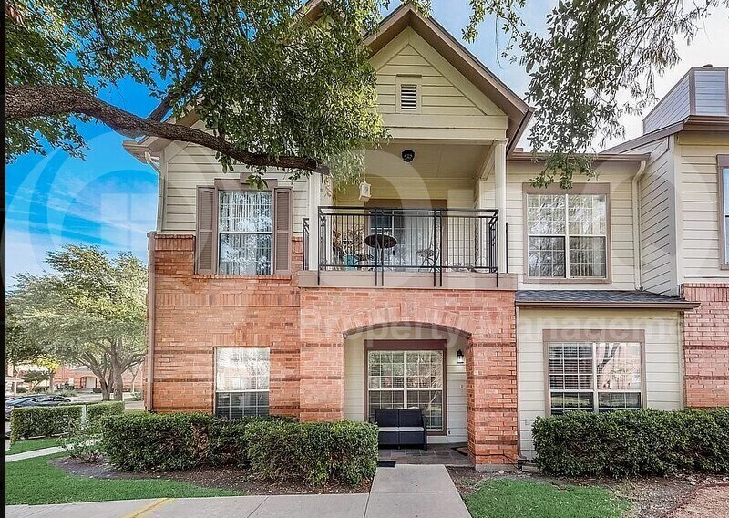 Foto principal - 2524 Preston Rd