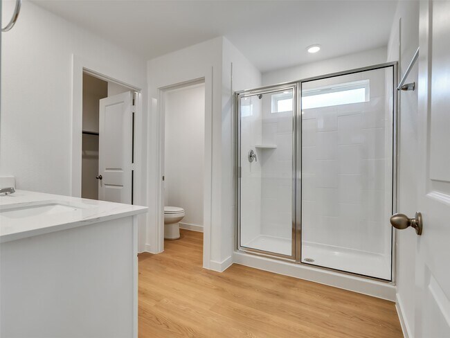Building Photo - 9011 Serene Hvn Dr