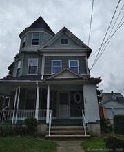 Building Photo - 527 Huntington Rd