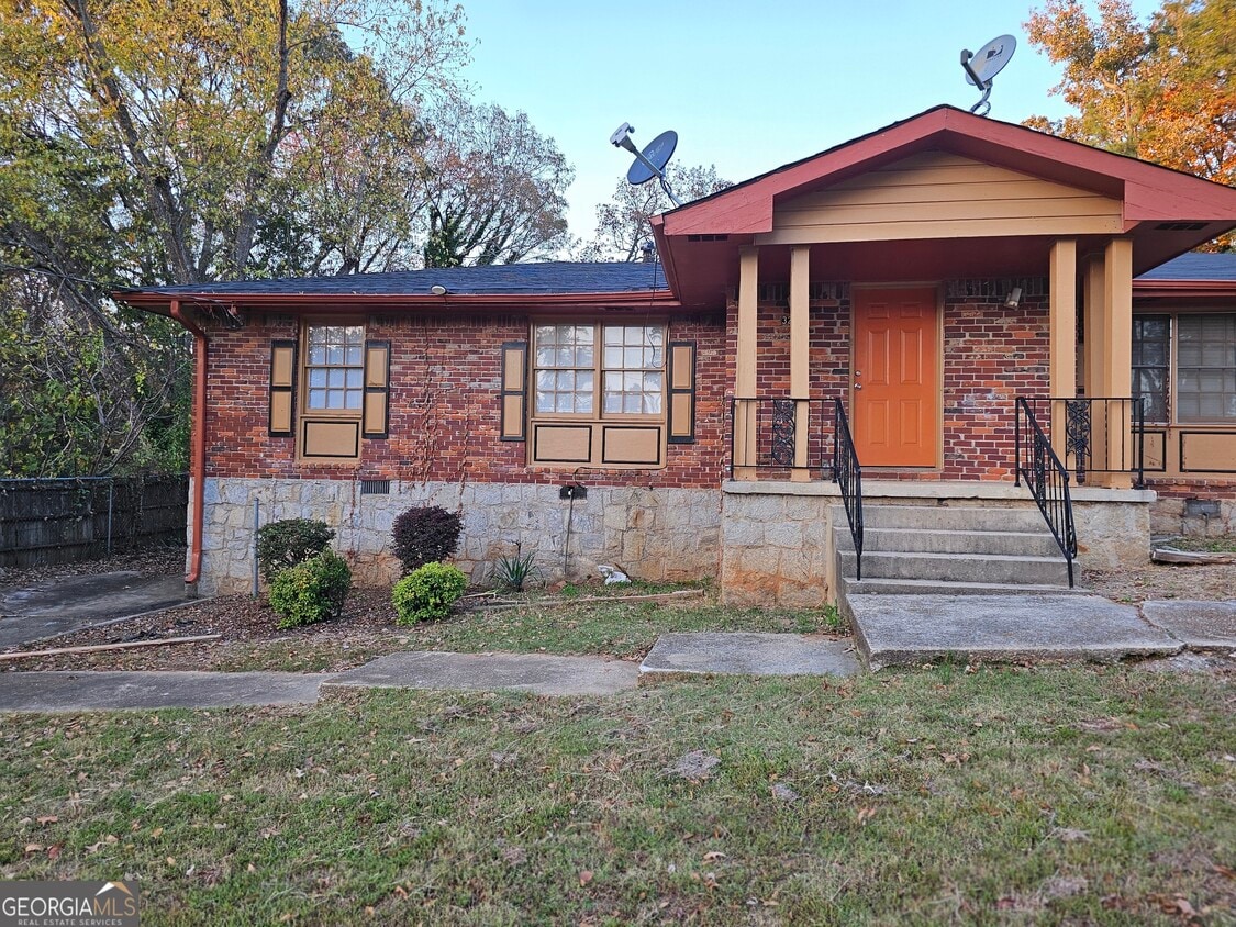 Primary Photo - 3229 Tulip Dr