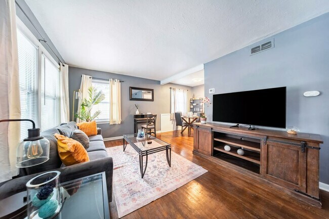 Foto del edificio - 2513 Greenvale Rd