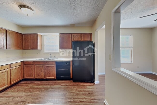 Building Photo - 12400 Bentwood Farms Dr