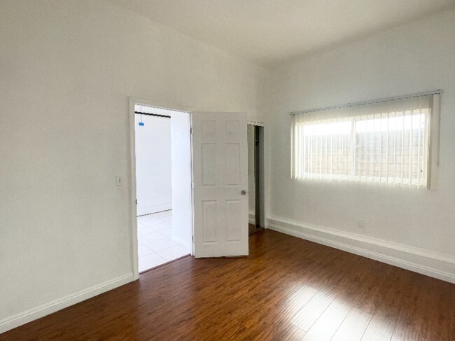 Foto del edificio - 2177 W Crestwood Ln