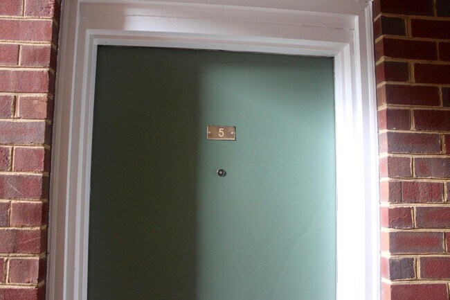 Foto del edificio - 2BR 2 Full Bath Condo with Modern Upgrades – Near Downtown Harrisonburg!