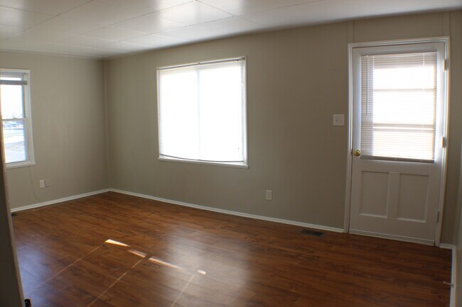 Sala de estar - 3502 N Sterling Ave