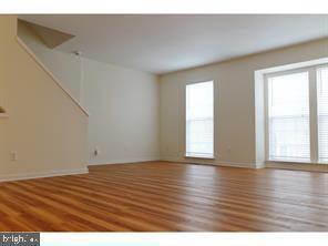 Foto del edificio - 127 Creekmont Ct