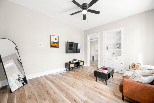 Foto del edificio - 639 Maple St