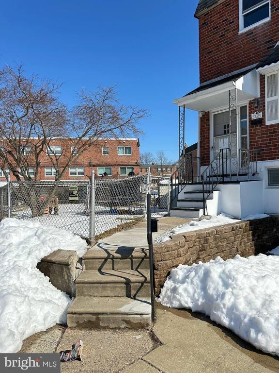 Building Photo - 3125 Belgreen Terrace