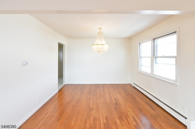 Building Photo - 100 Eastern Wy