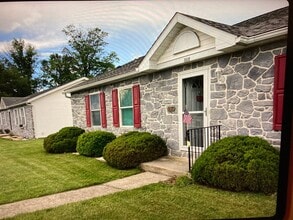 Building Photo - 195 W Hamilton Ave