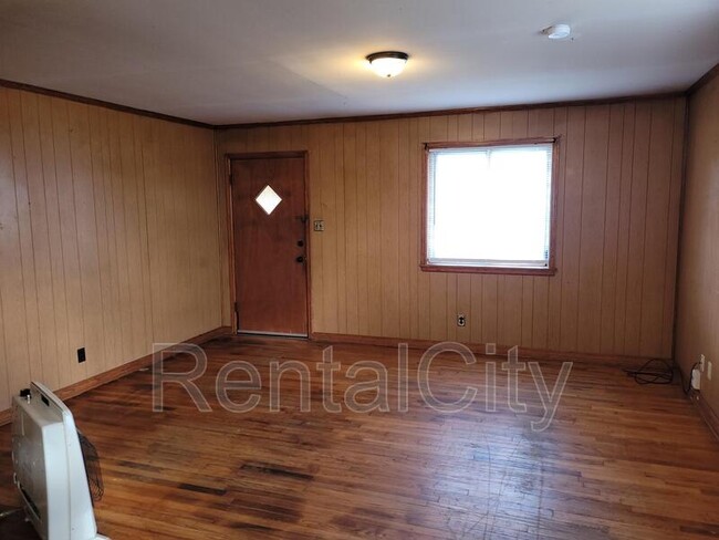 Building Photo - 1217 Hornbrook St