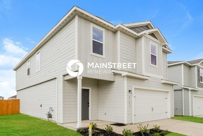 Foto del edificio - 4 Bedroom Pet-Friendly Home in New Braunfels, TX with Main Street Renewal