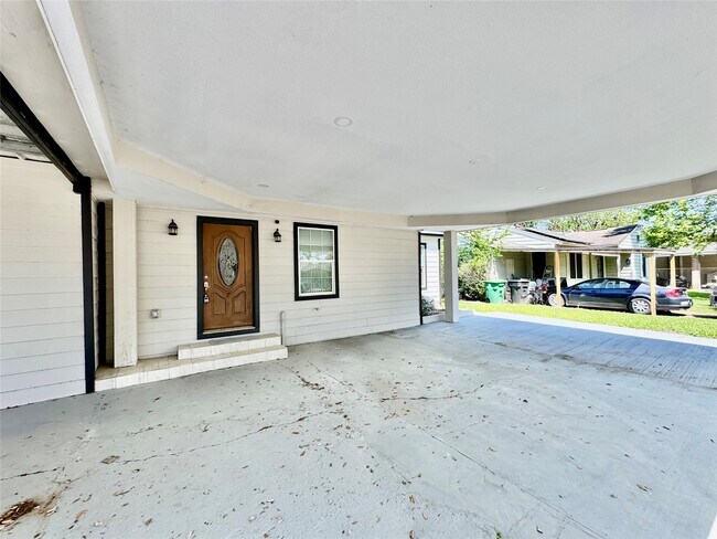 Foto del edificio - 4613 Dewberry St