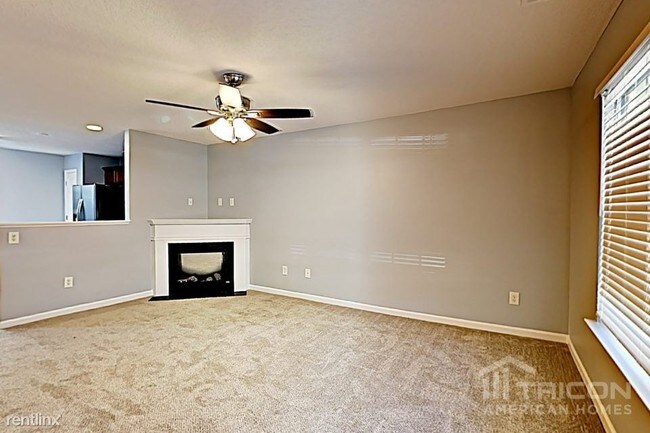Building Photo - 293 Lossie Ln