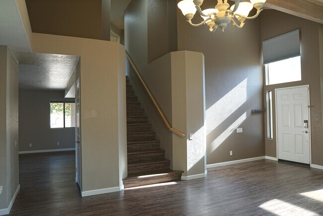 Building Photo - 78600 Vía Melodia