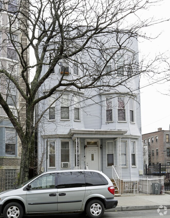 Building Photo - 308 Palisade Ave