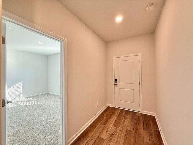 Foto del edificio - 2542 Olive Chapel Rd