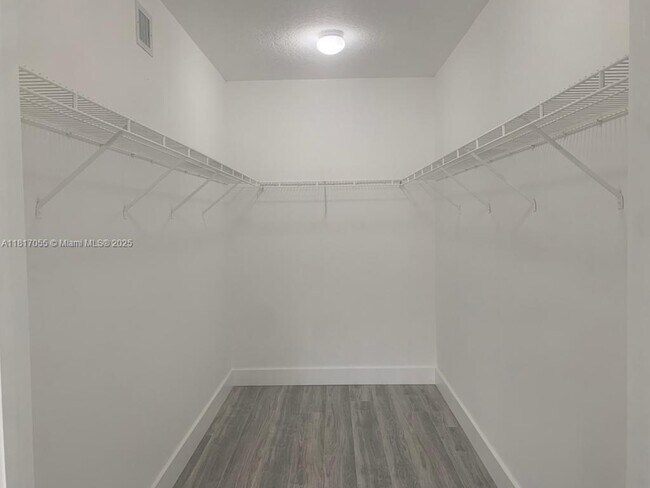 Foto del edificio - 11600 SW 2nd St