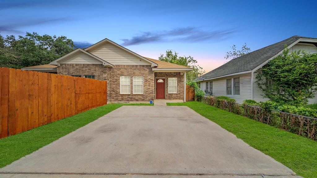 Foto principal - 235 Calloway St
