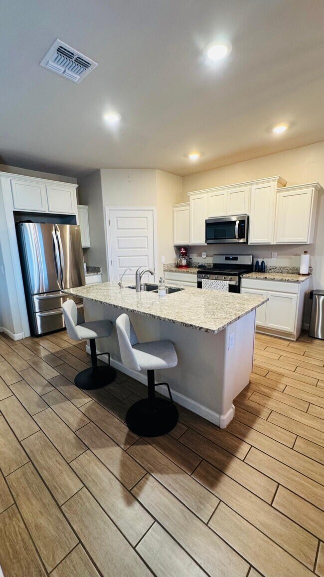 Foto del edificio - 477 W Aberdeen Pl