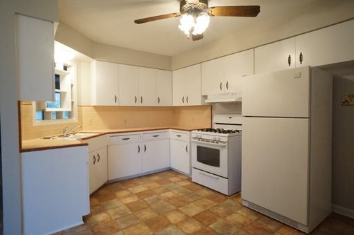 Building Photo - 103 Elkins Dr