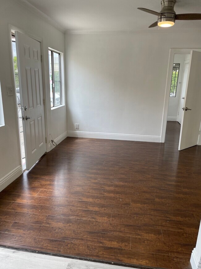Living room - 814 N Van Ness Ave