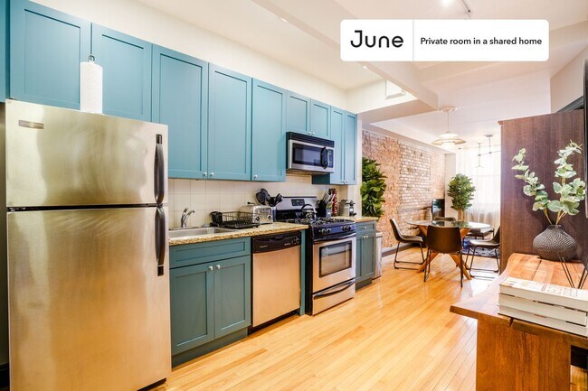 Foto del edificio - Room in Shared 3 bed/1 bath home in Hell's Kitchen