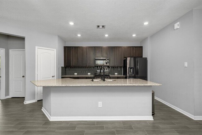 Building Photo - 4011 Mossy banks Ln