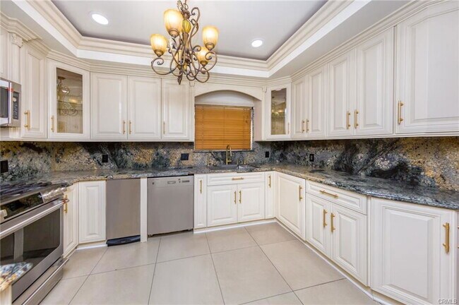 Foto del edificio - 2138 N Frederic St