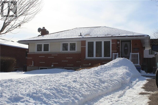 Building Photo - 34 Radford Ave