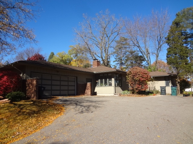 Side yard - 1519 Cambria Dr House