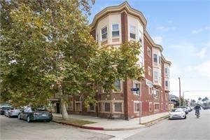 Primary Photo - 300 San Juan Ave