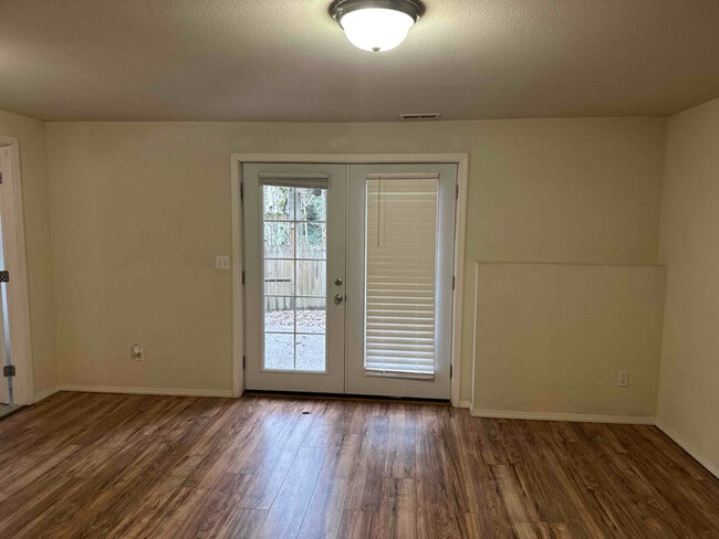 Photo - 200 202nd St SE House