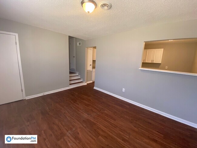Building Photo - 4495 Beacon Hills Dr
