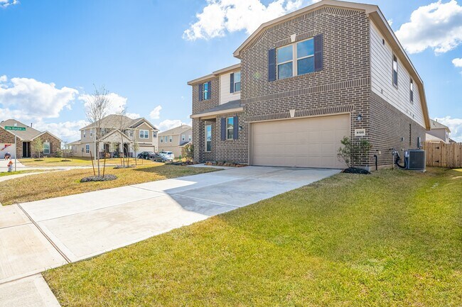 Building Photo - 6120 Whitewing Rd