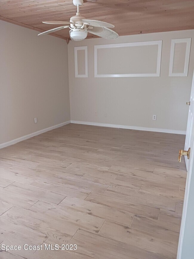 Foto del edificio - 408 Hawthorne Ct