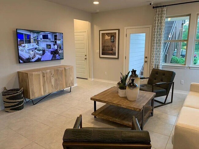 Building Photo - 2545 Pecan Island Dr