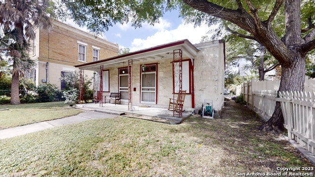 Building Photo - 130 Lavaca St