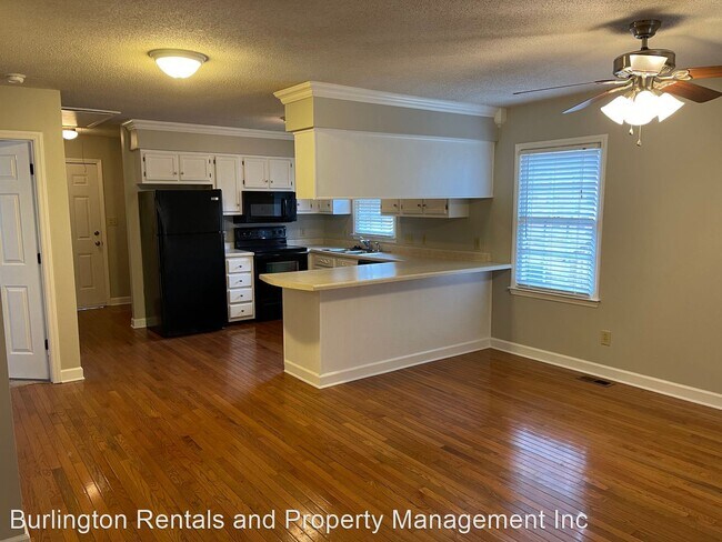 Foto del edificio - 2 br, 1 bath House - 731 Huntington Ct.