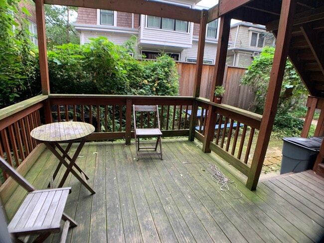 Building Photo - 199 Auburn St