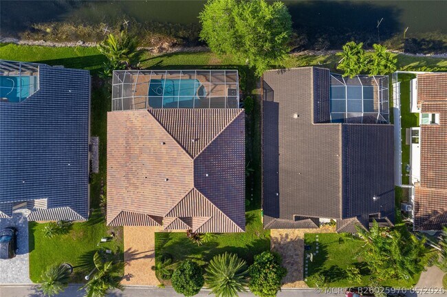 Foto del edificio - 9901 NW 48th Ct
