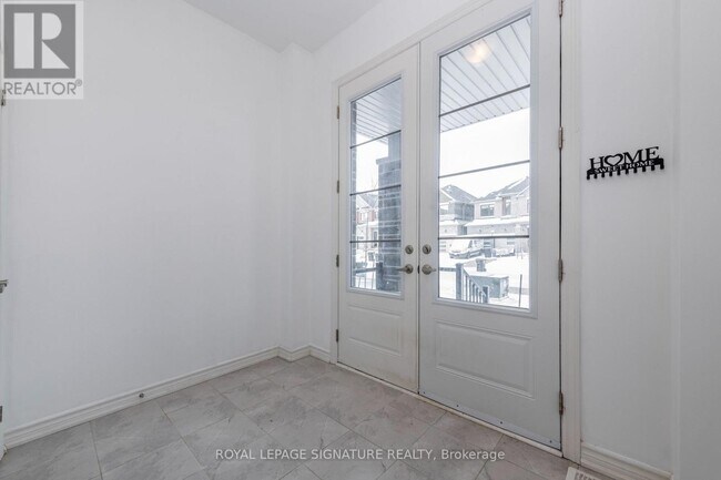 Building Photo - 5 Sassafras Rd