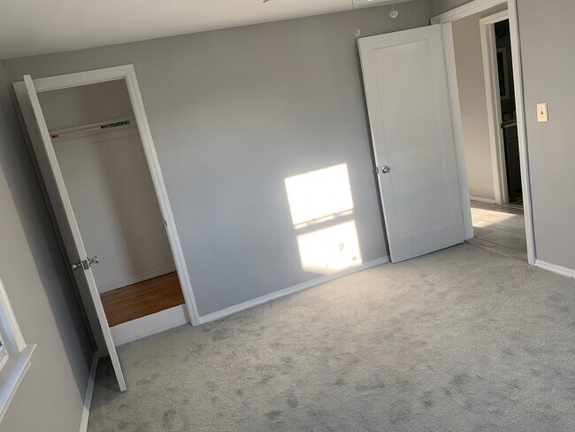 Bedroom - 132 Leonard Pl