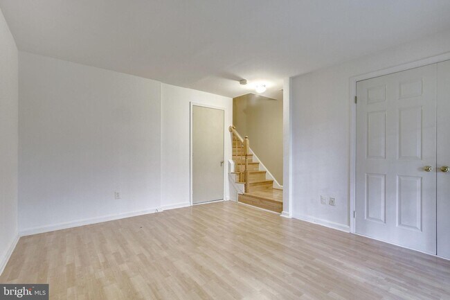 Building Photo - 3002 Colonial Springs Ct