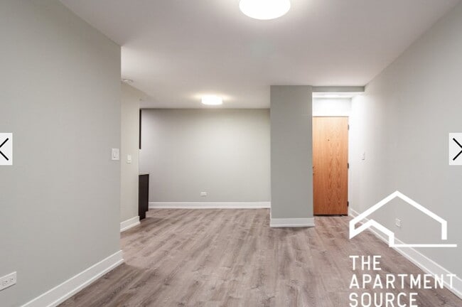 Photo - 445 W Barry Ave Apartment