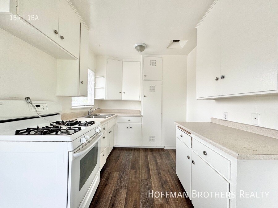 Foto principal - 5640 Kester Ave