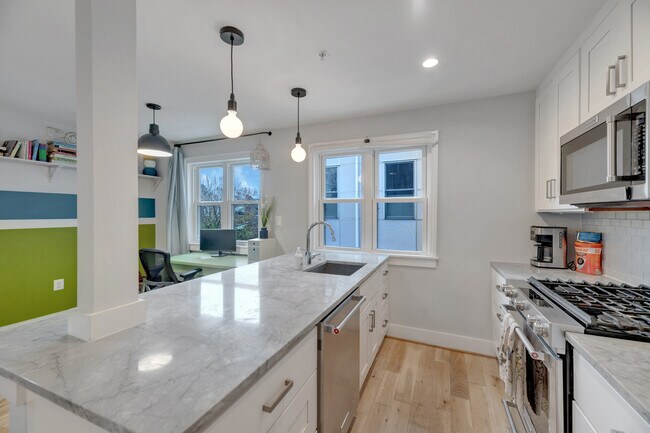 Foto del edificio - 1516 K St SE